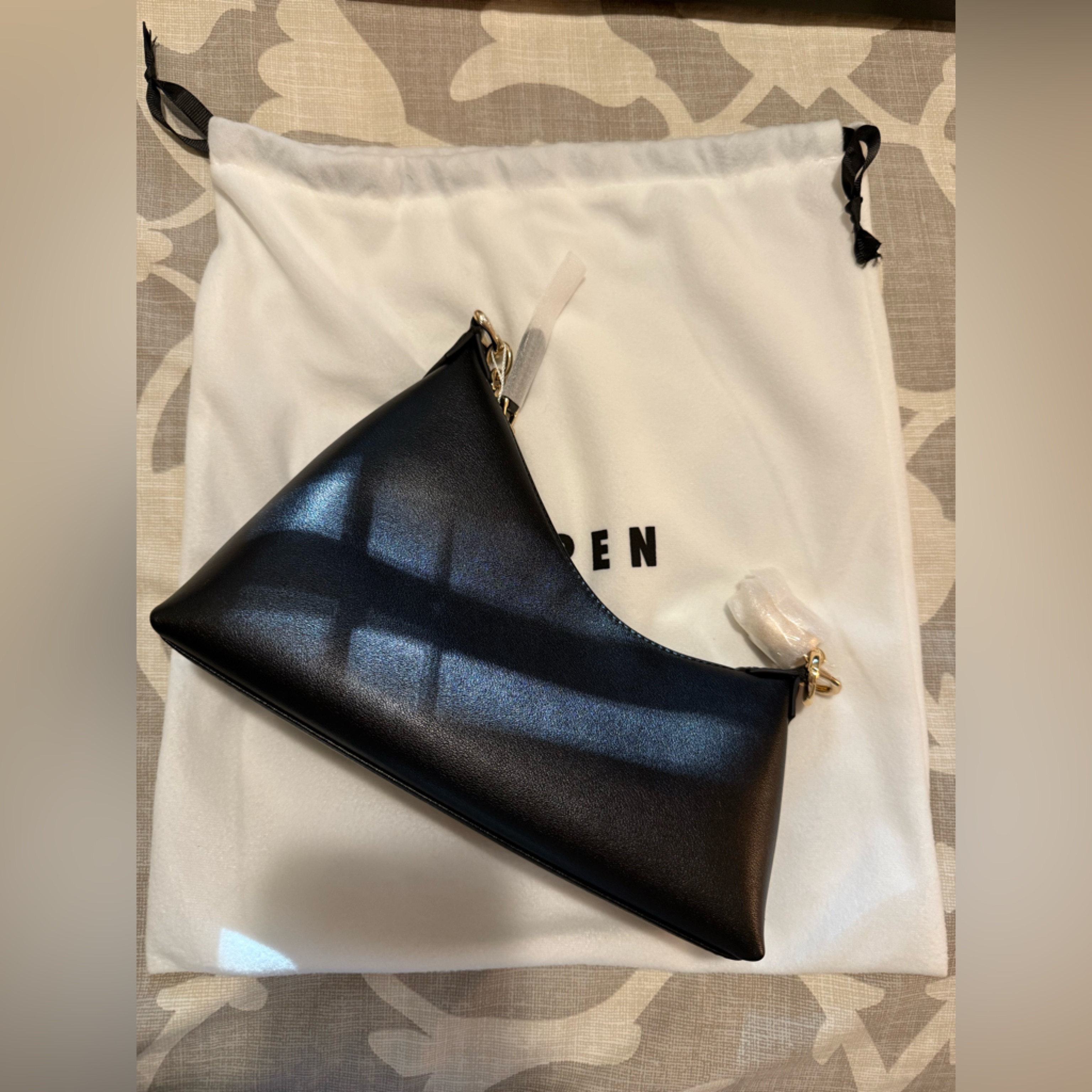 Authentic Aupen Nirvana Chain Bag In Noir / Black - Nwt